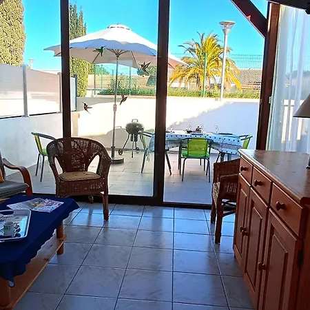 Superbe Pavillon Dans Avec Piscine -parking Privatif -6cyc119 Apartment