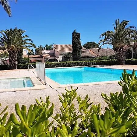 Superbe Pavillon Dans Avec Piscine -parking Privatif -6cyc119 Apartman *