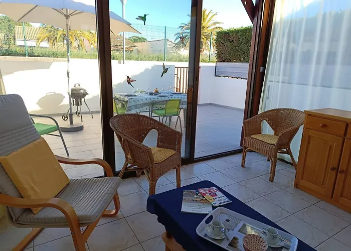 Superbe Pavillon Dans Avec Piscine -parking Privatif -6cyc119