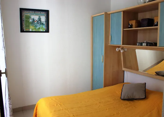 شقة Superbe Pavillon Dans Avec Piscine -parking Privatif -6cyc119 سان سيبريان