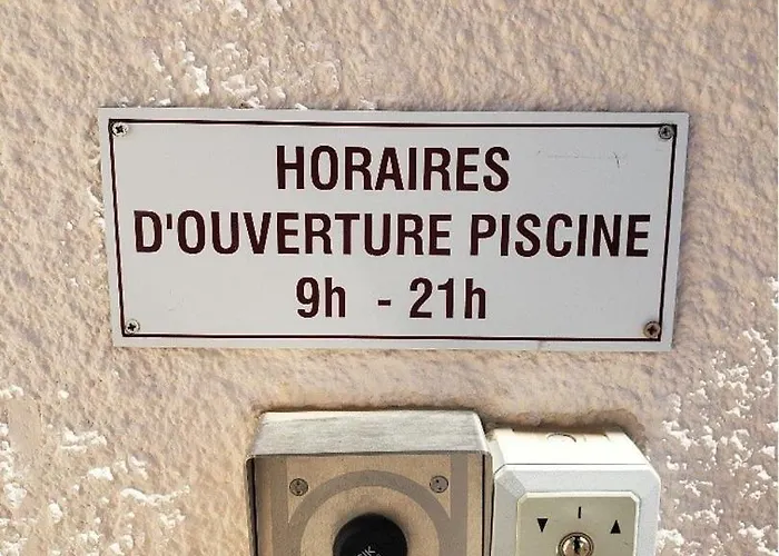 Superbe Pavillon Dans Avec Piscine -parking Privatif -6cyc119 شقة *